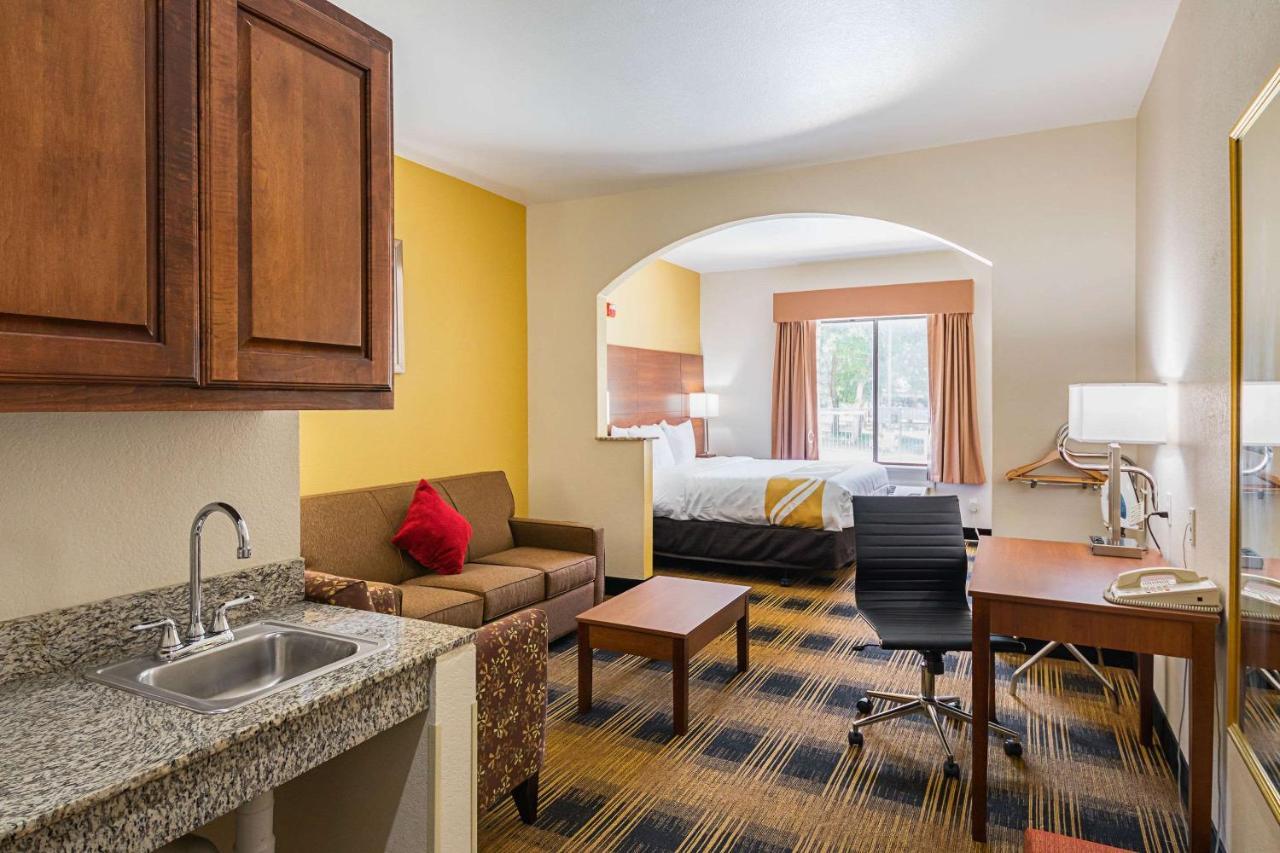 Quality Inn & Suites Lampasas Экстерьер фото